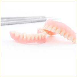 目立たない入れ歯